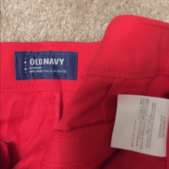 Red cropped pants - Picture 2 of 3